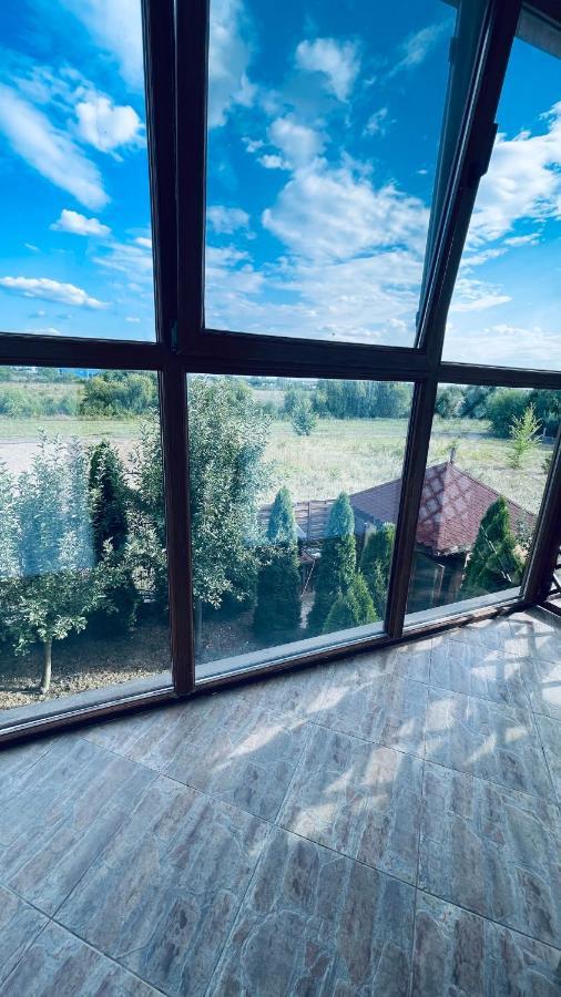 Ami Residence Bucharest Airport,Therme&Free Parking Otopeni Bagian luar foto