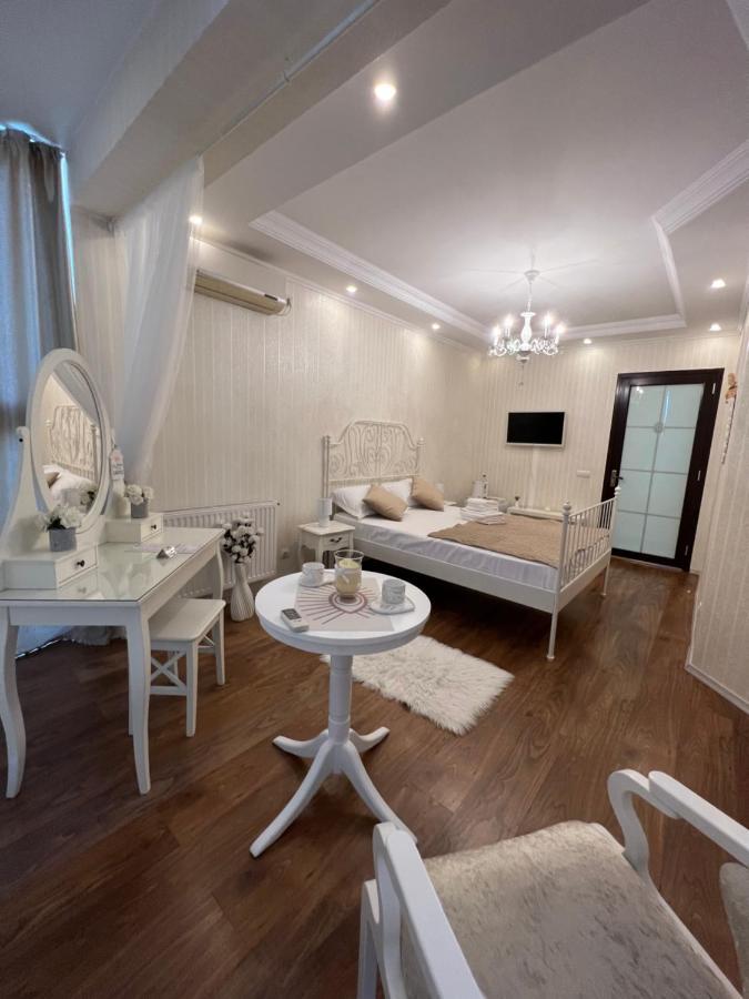 Ami Residence Bucharest Airport,Therme&Free Parking Otopeni Bagian luar foto