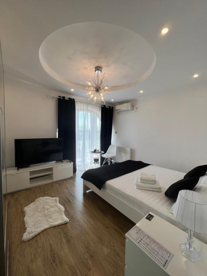 Ami Residence Bucharest Airport,Therme&Free Parking Otopeni Bagian luar foto
