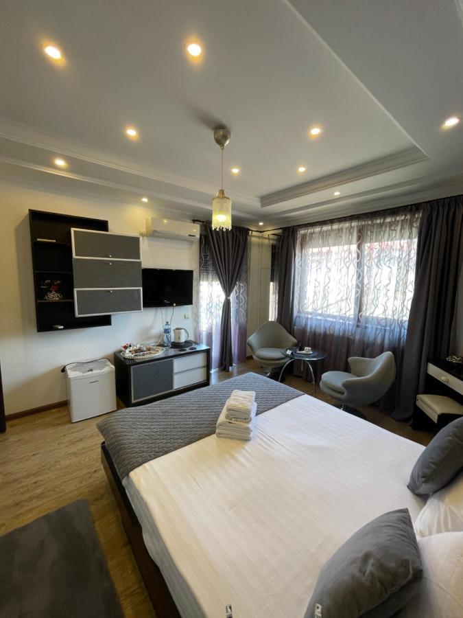 Ami Residence Bucharest Airport,Therme&Free Parking Otopeni Bagian luar foto