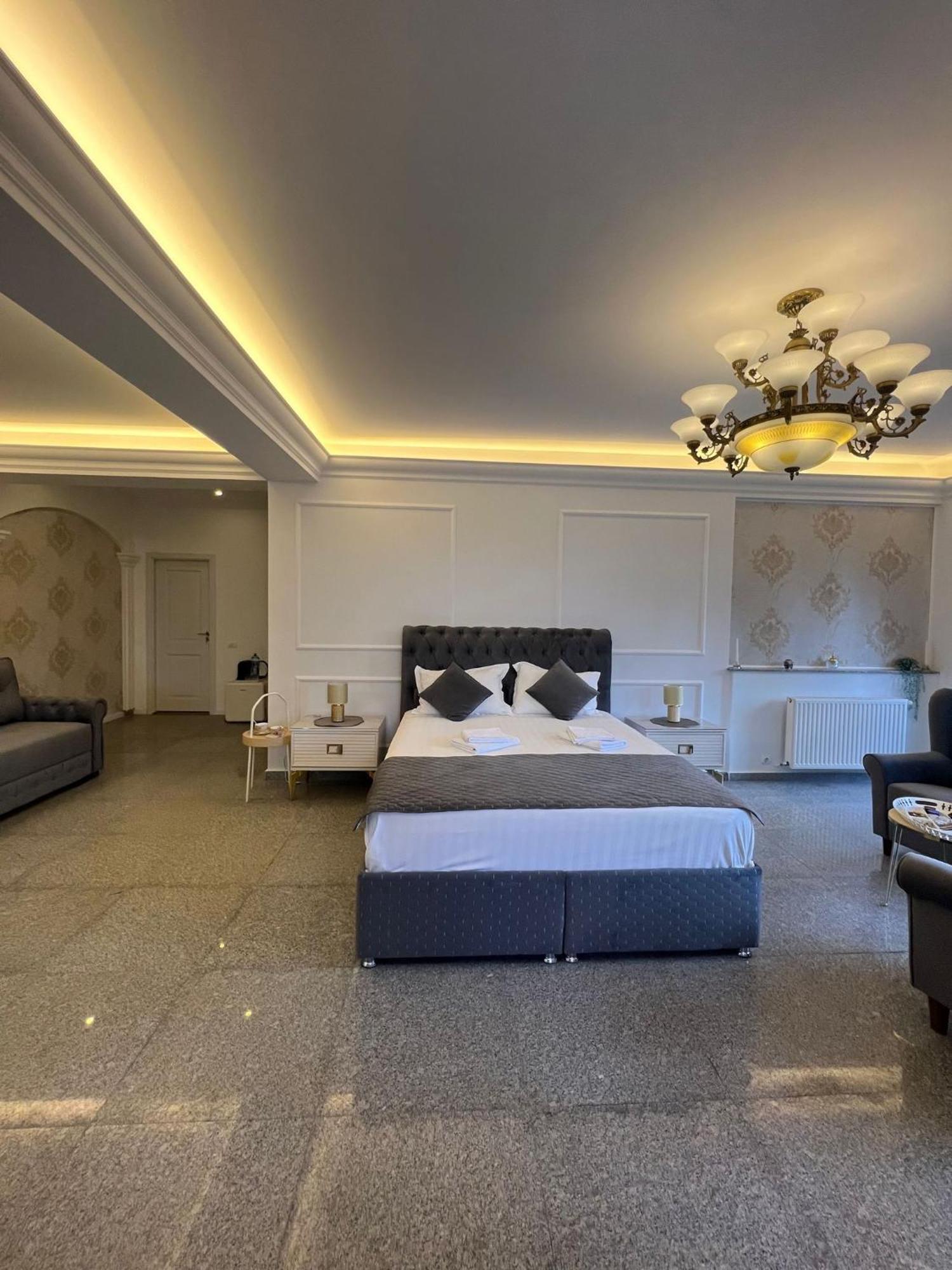 Ami Residence Bucharest Airport,Therme&Free Parking Otopeni Bagian luar foto
