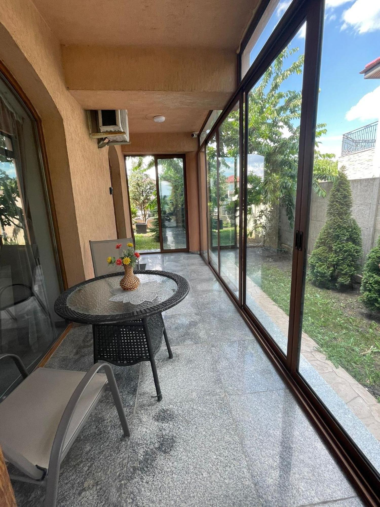 Ami Residence Bucharest Airport,Therme&Free Parking Otopeni Bagian luar foto